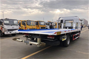 边坝汽车救援补胎